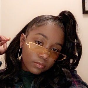 Meet your Posher, Laila